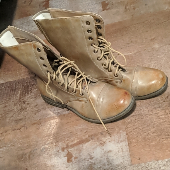 "Combat" Boots - Picture 2 of 3